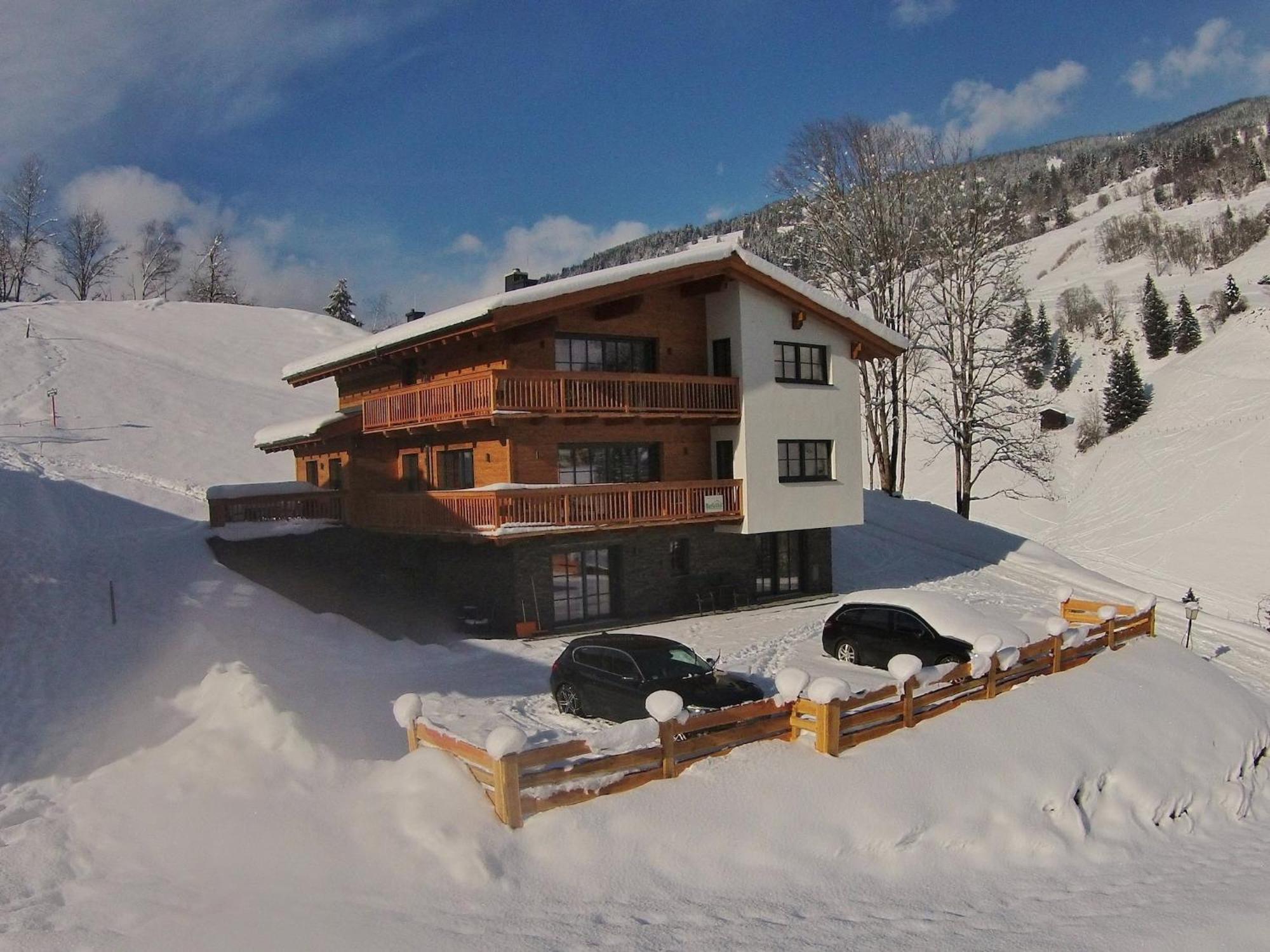 Modern Chalet With Sauna Near Ski Area In Saalbach Hinterglemm Salzburgerland Bagian luar foto
